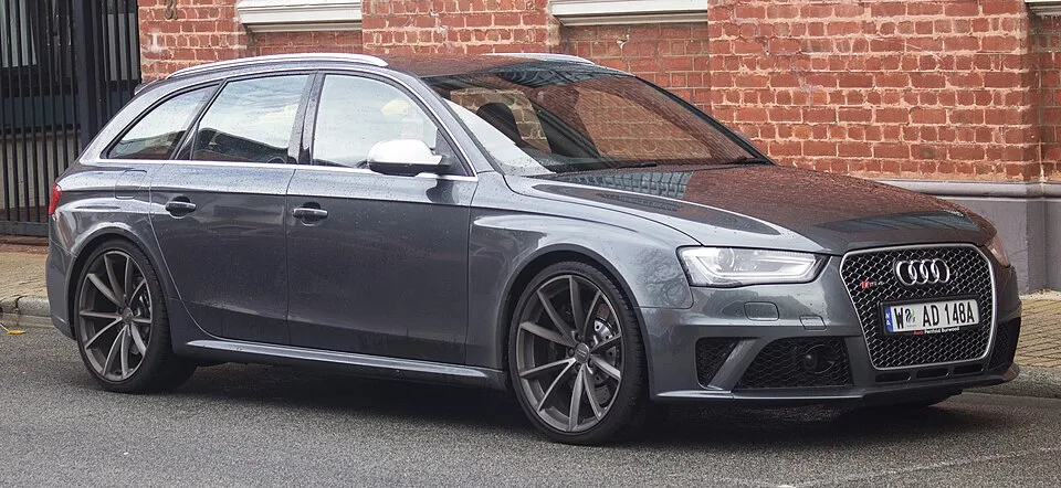 Audi RS4 RS4 Avant (B8) (facelift 2011)