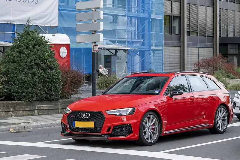 Audi RS4 - 3