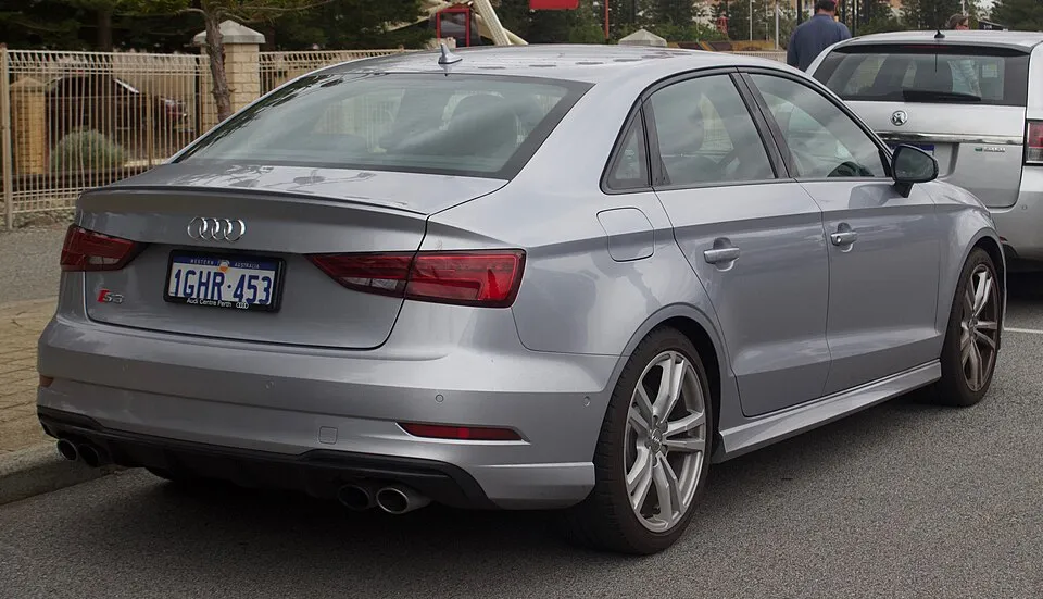 Audi 4