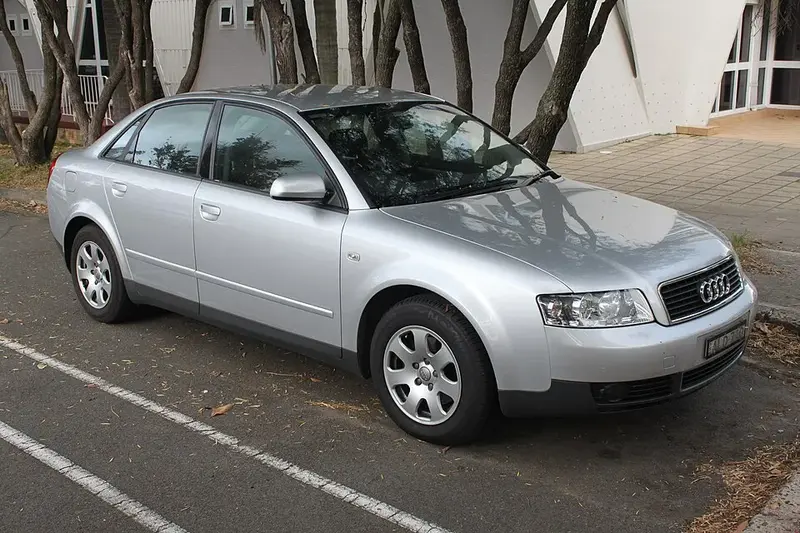 Audi S4 - 5