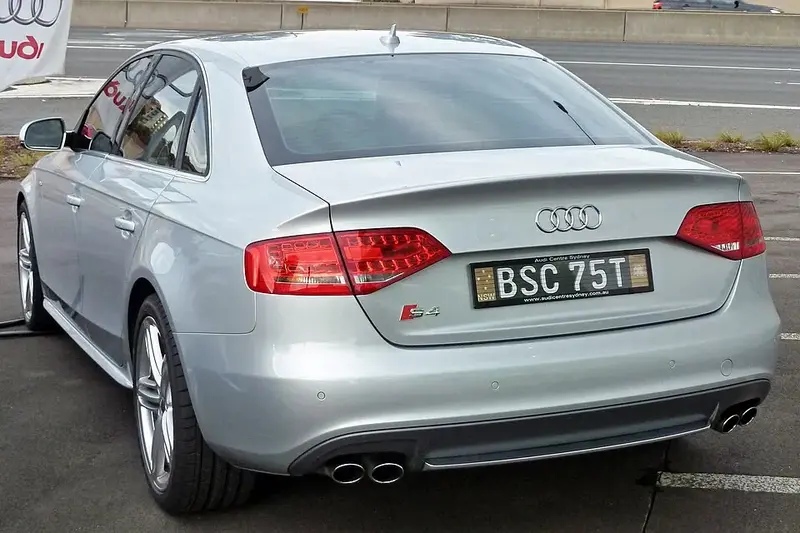 Audi S4 - 2