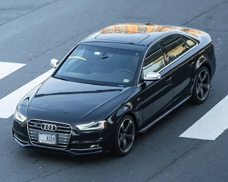 Audi S4 - 4