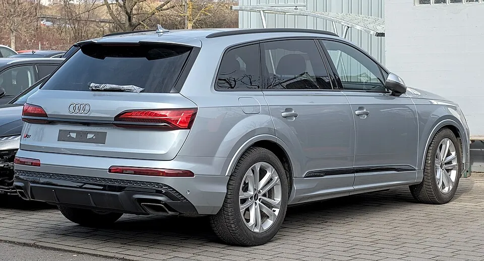 Audi 3