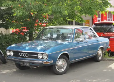Audi 100 100 (C1)