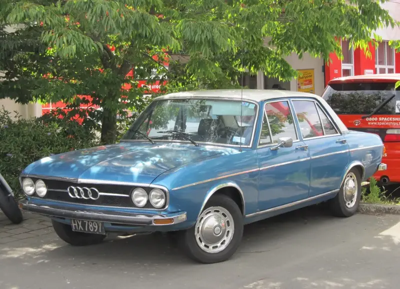 Audi 100 100 (C1)