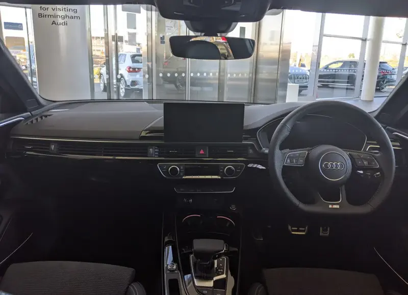 Audi A4 - 4