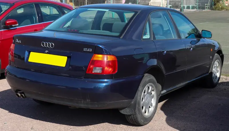 Audi A4 - 4