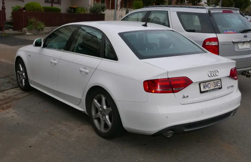 Audi A4 - 4