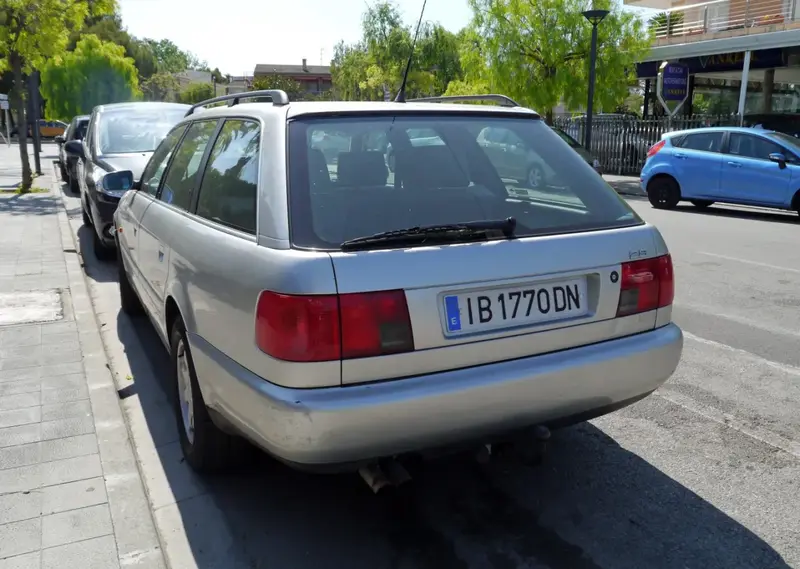 Audi A6 - 4