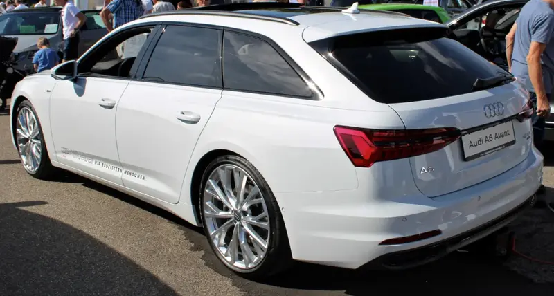 Audi A6 - 4