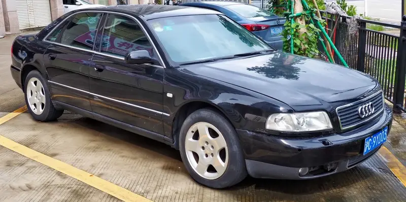 Audi A8 - 5