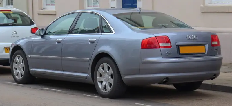 Audi A8 - 2