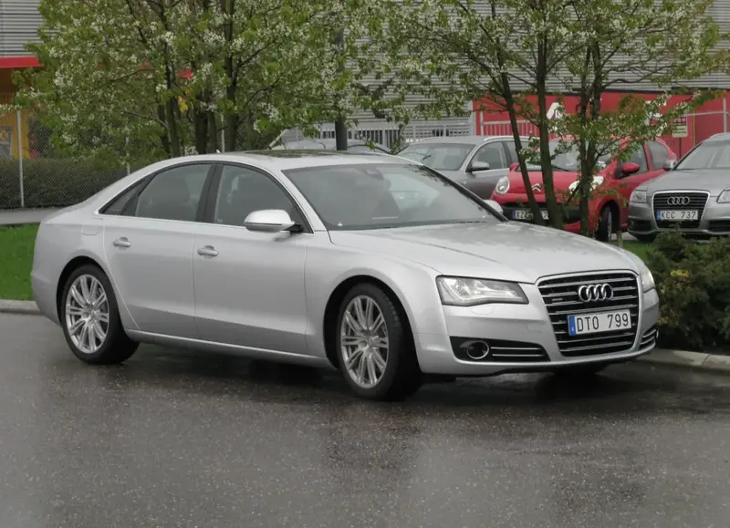 Audi A8 - 5