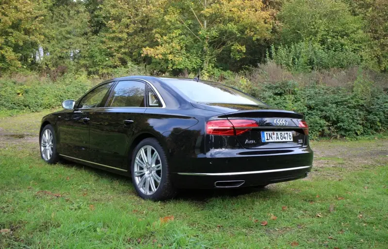 Audi A8 - 2