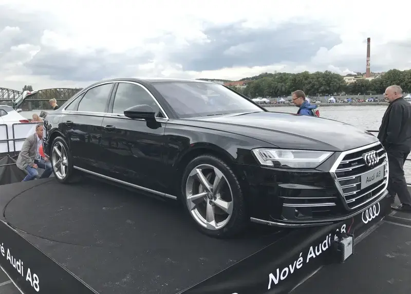 Audi A8 A8 (D5)