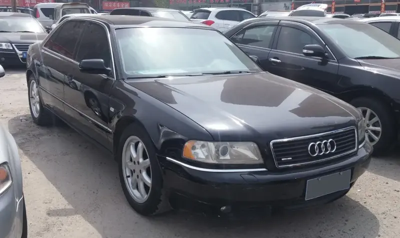 Audi A8 - 2