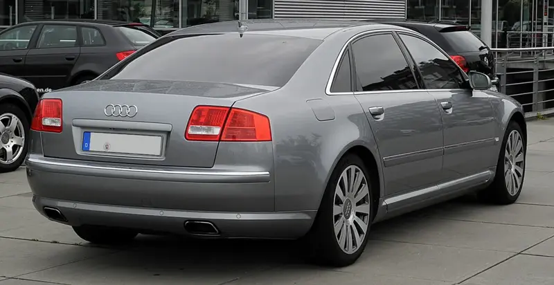 Audi A8 - 2