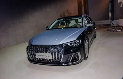 Audi A8 A8L Horch (D5, facelift 2021)
