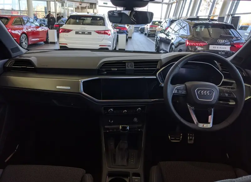 Audi Q3 F3 35 TDI (150 bg) quattro - görsel 3