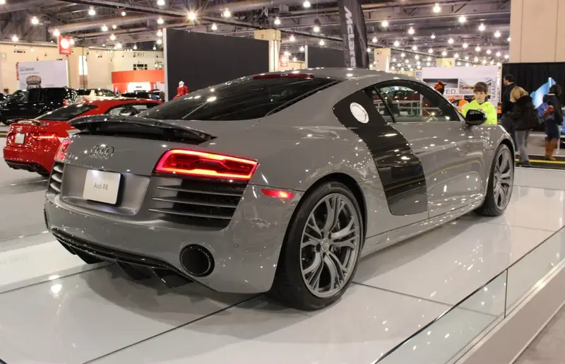 Audi R8 - 4