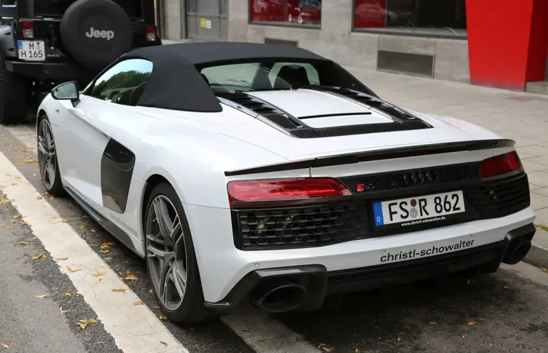 Audi R8 - 4