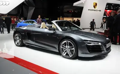 Audi R8 R8 Spyder (42, facelift 2012)