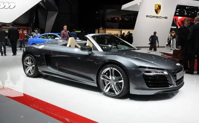 Audi R8 R8 Spyder (42, facelift 2012)