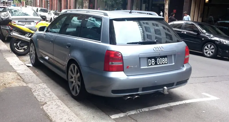 Audi RS4 - 6