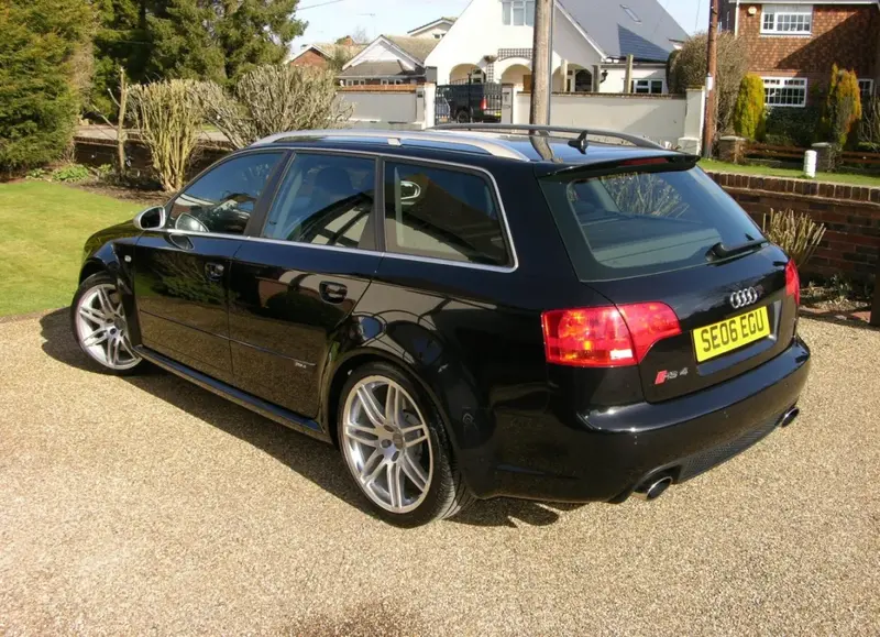 Audi RS4 - 2