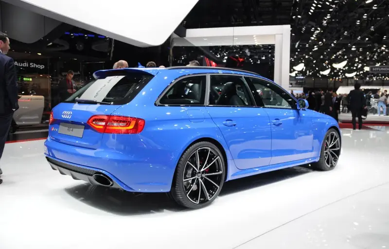 Audi RS4 - 2