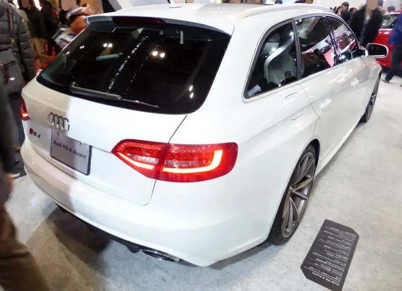 Audi RS4 - 5