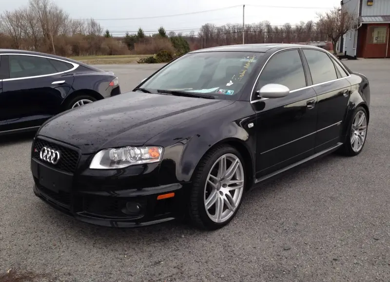 Audi RS4 - 3