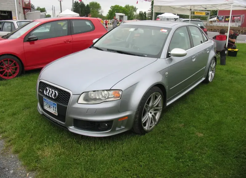Audi RS4 - 5