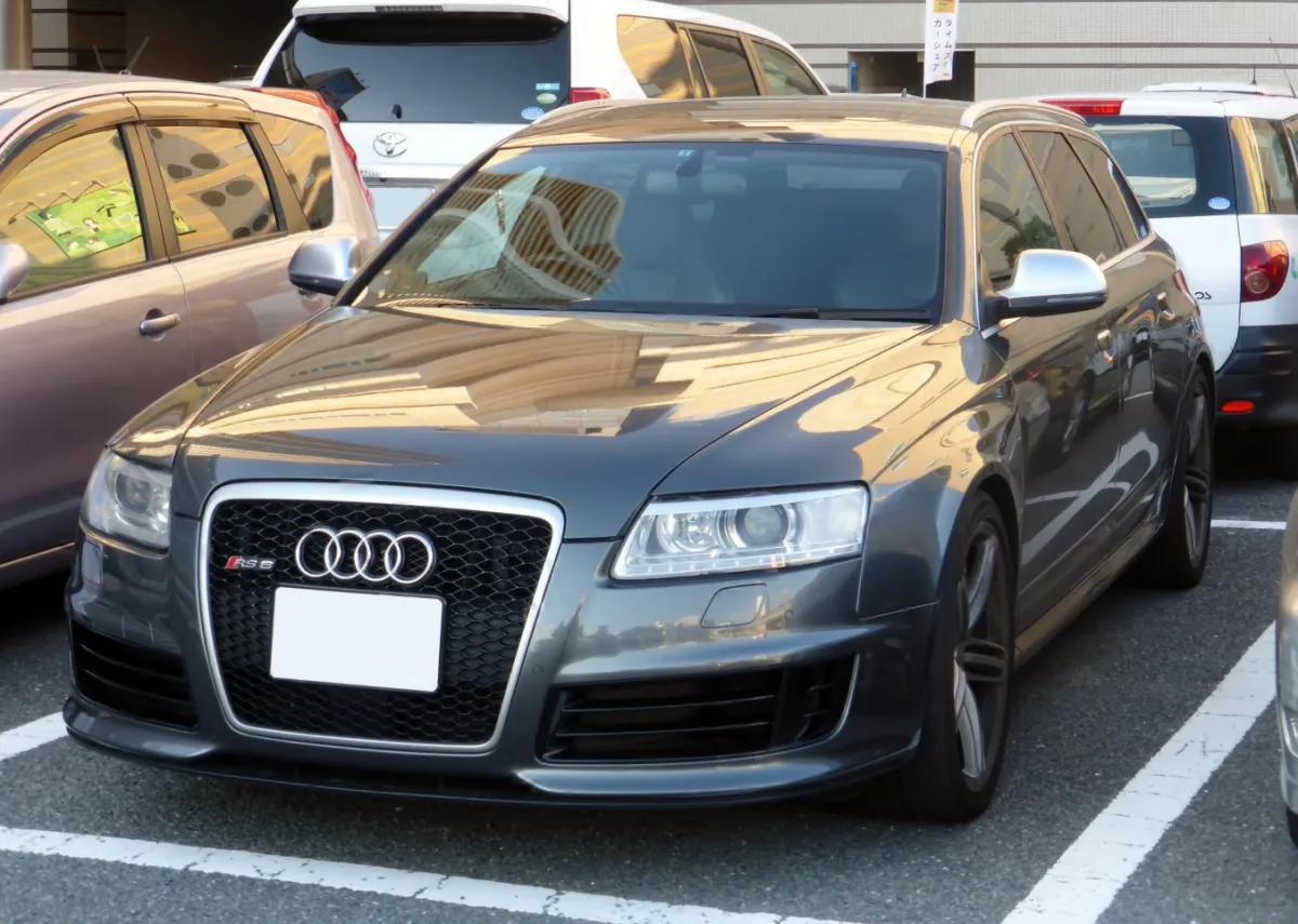 RS6 Avant (4F,C6)
