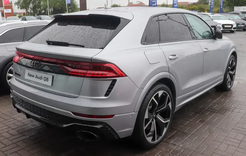 Audi RSQ8 - 2
