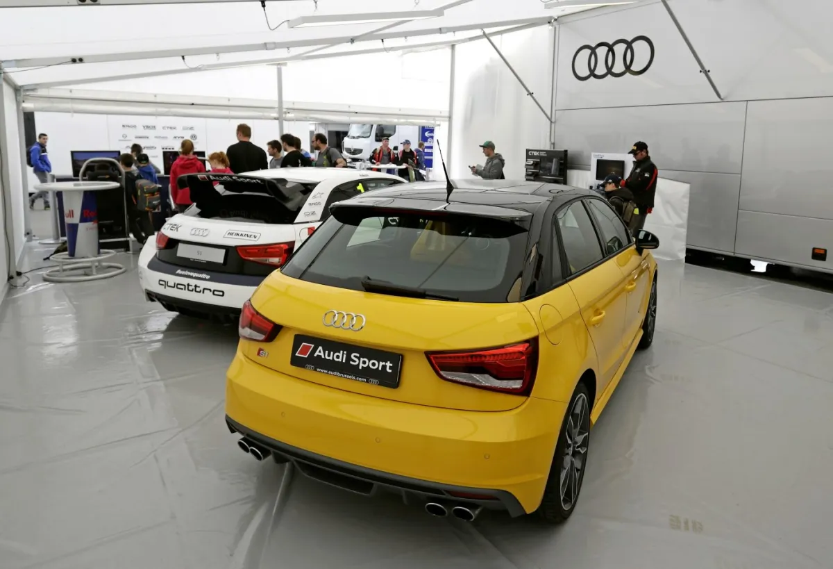 Audi 4