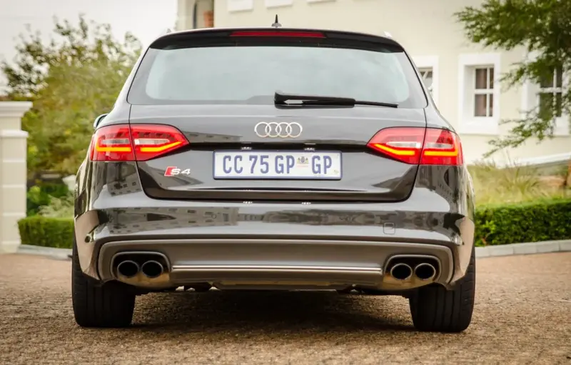Audi S4 - 6