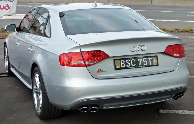Audi S4 - 2