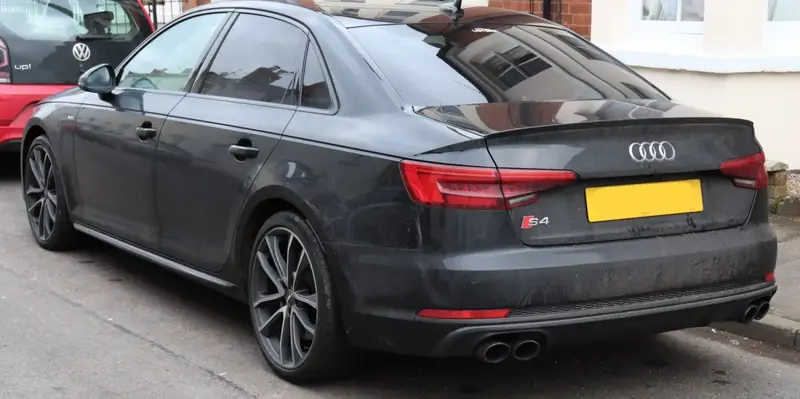 Audi S4 - 2