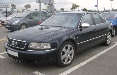 Audi S8 S8 (D2)
