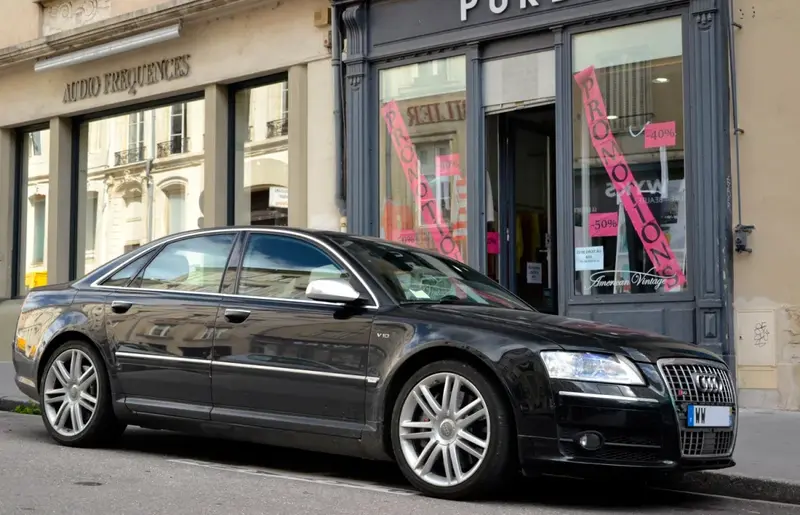 Audi S8 - 3
