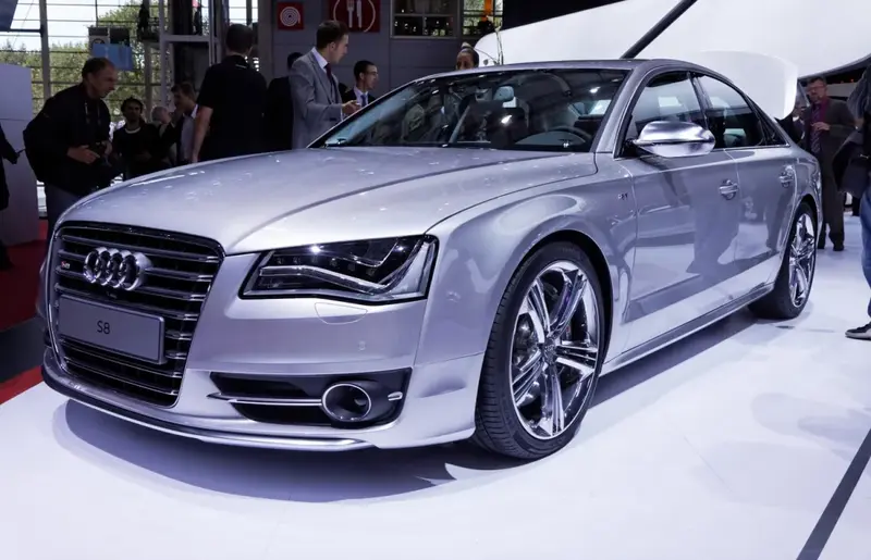 Audi S8 S8 (D4)