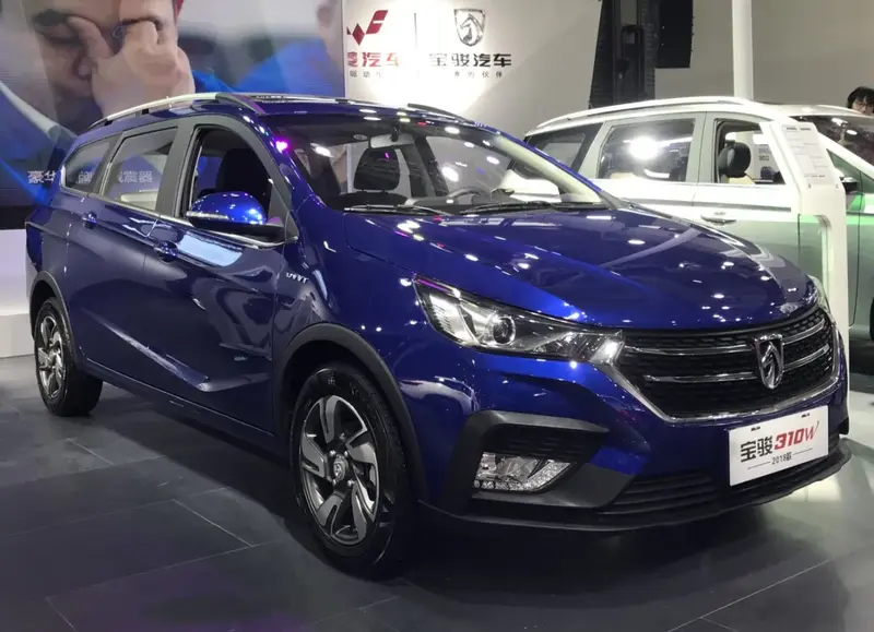 Baojun 310 - 2