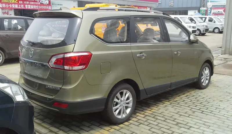 Baojun 730 - 2