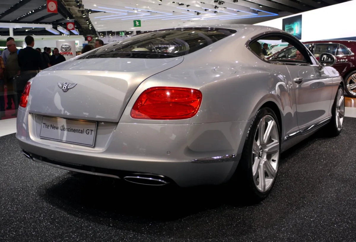 Bentley - 12