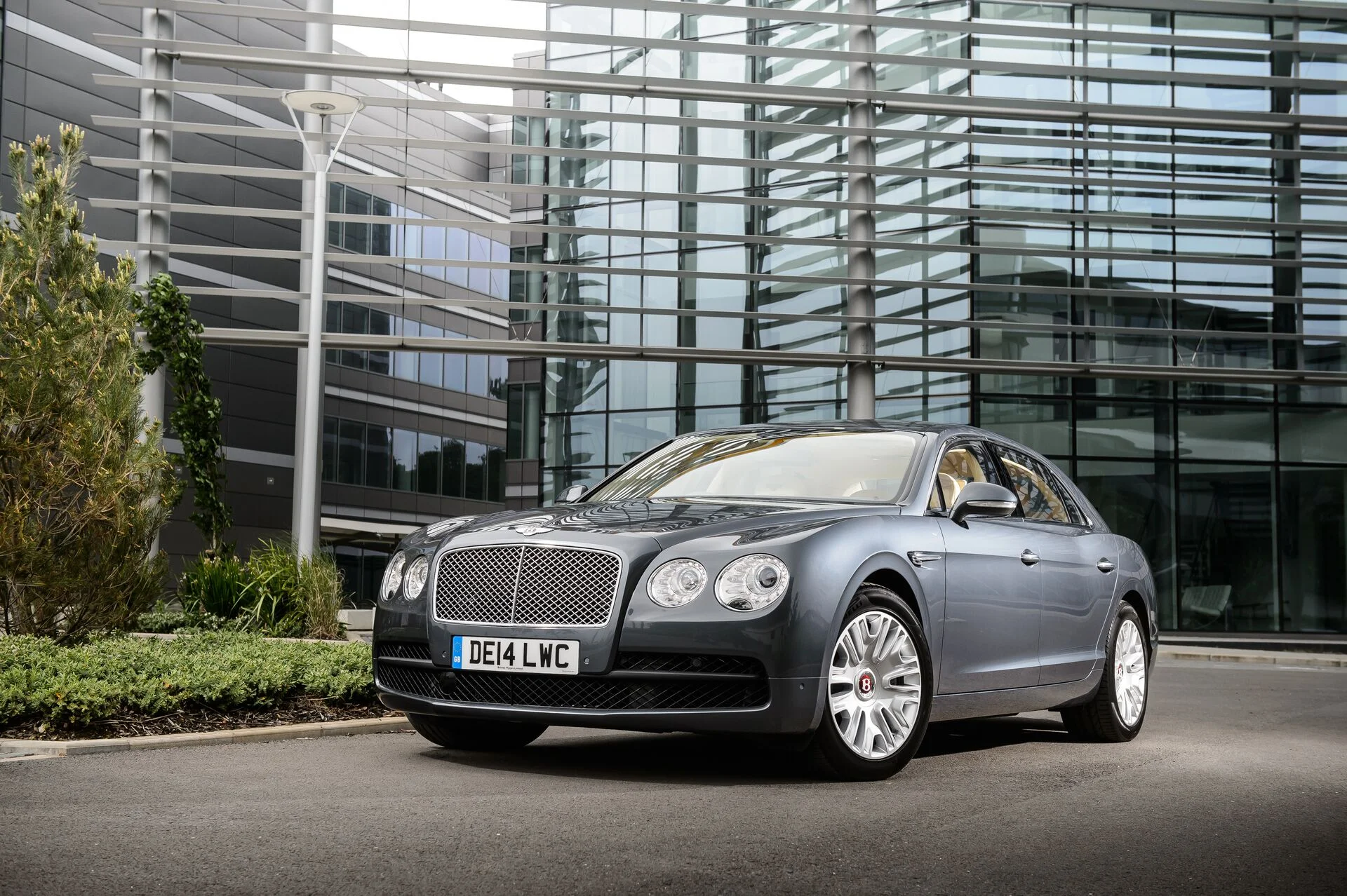 Bentley Flying Spur Flying Spur II (facelift 2015)