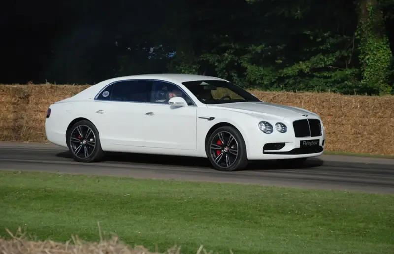 Bentley Flying Spur - 4