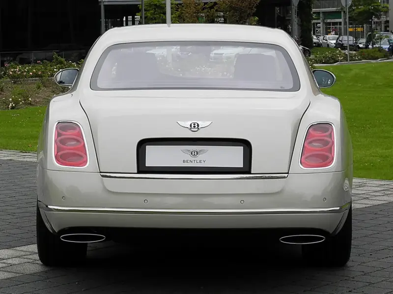 Bentley Mulsanne - 5