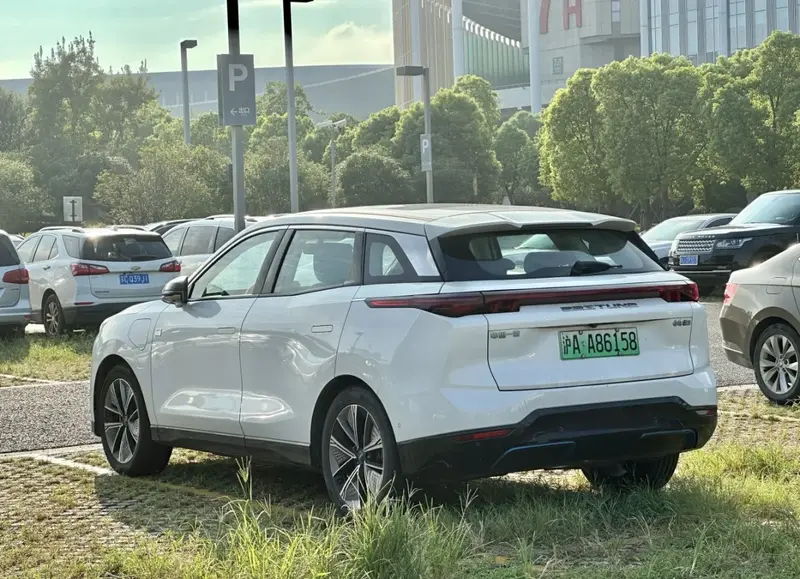 Bestune E01 E01 61.34 kWh (190 bg) Electric - görsel 2