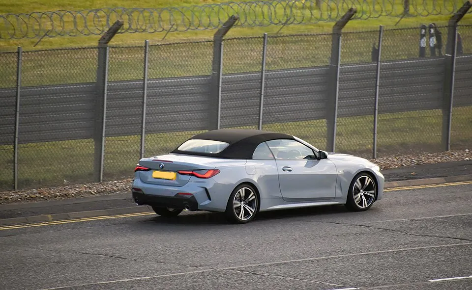 BMW 4
